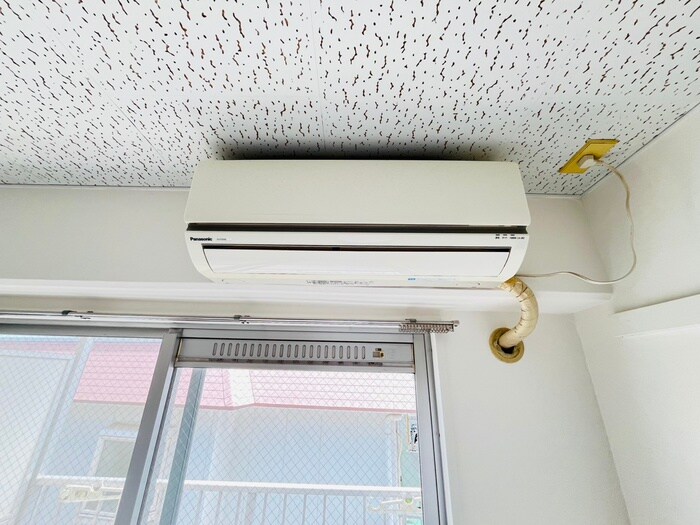 セシーズイシイ8の物件内観写真