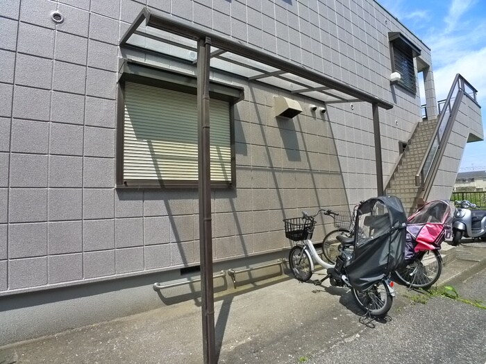 ファミリーハイツの物件外観写真