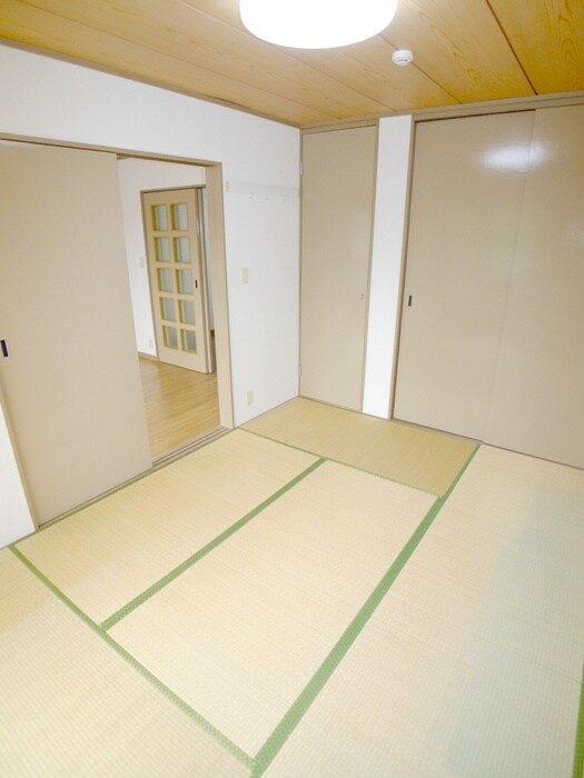 ファミリーハイツの物件内観写真