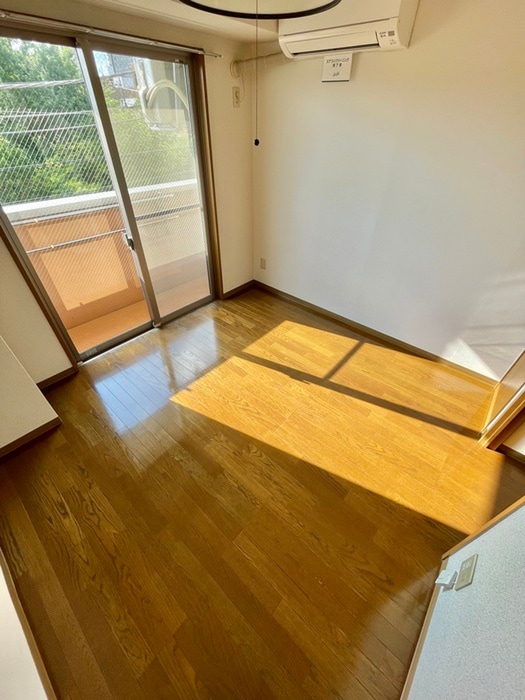 フラットグリーンの物件内観写真