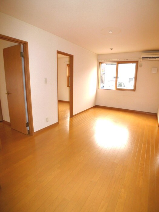 ＢＬＵＥ　ＭＯＯＮの物件内観写真