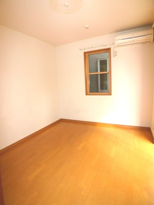 ＢＬＵＥ　ＭＯＯＮの物件内観写真