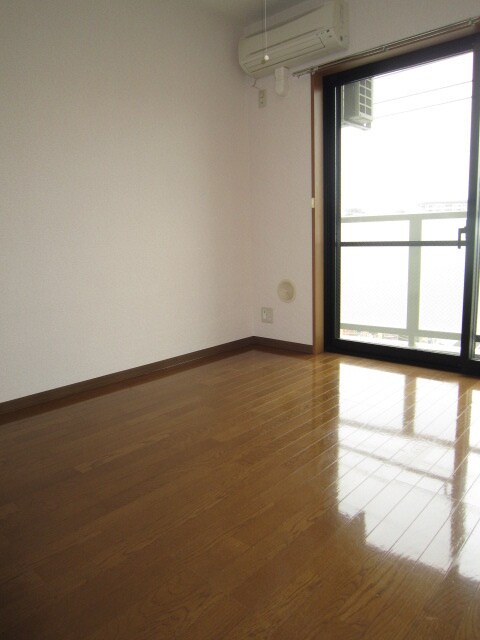 Ｃｈｅｅｒｓ！の物件内観写真