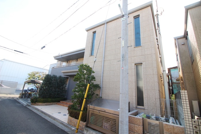 ベリ－コ－トの物件外観写真