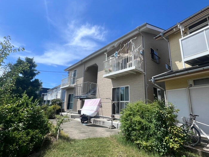 メゾンドキキの物件外観写真