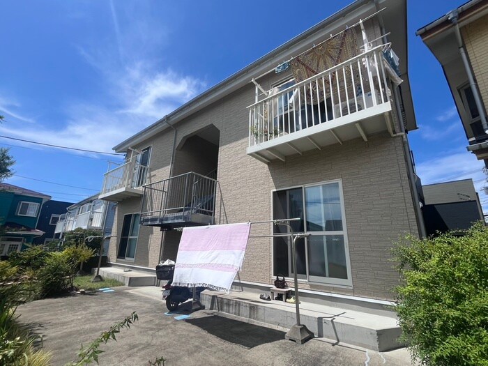 メゾンドキキの物件外観写真