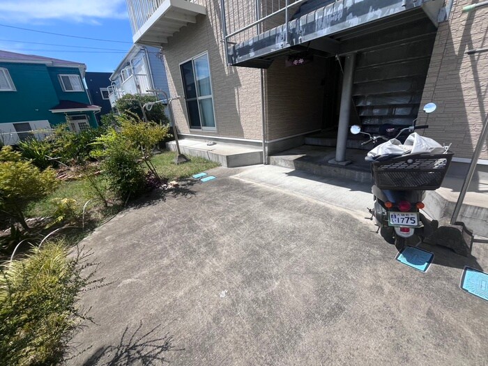 メゾンドキキの物件外観写真