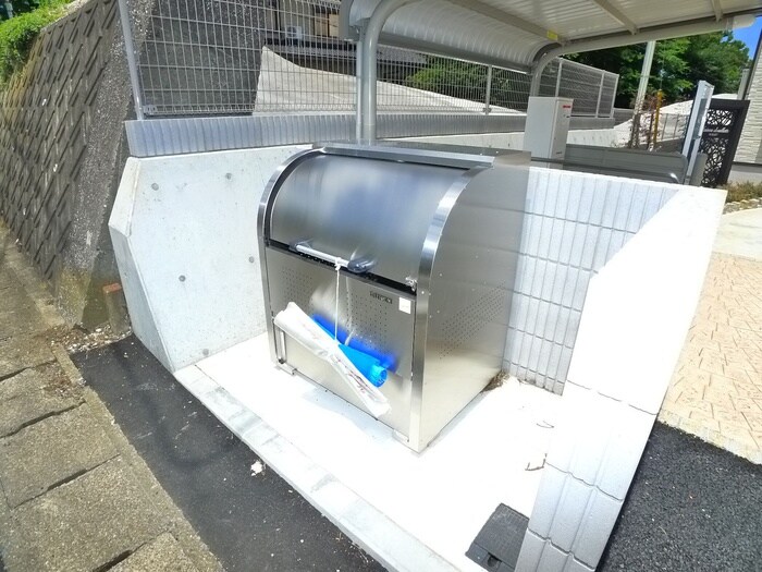 メゾン　ドゥイエットの物件外観写真