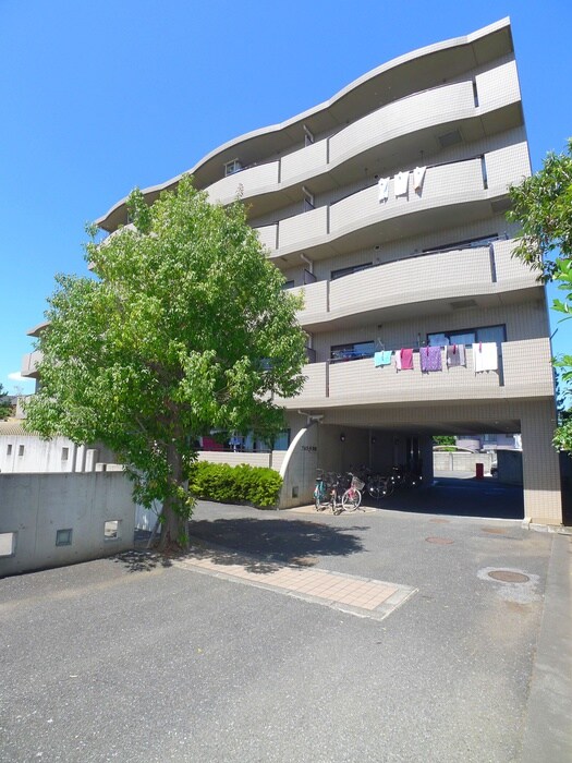 プリムヴェール西堀の物件外観写真