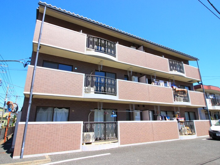 シャイニングフォールズの物件外観写真