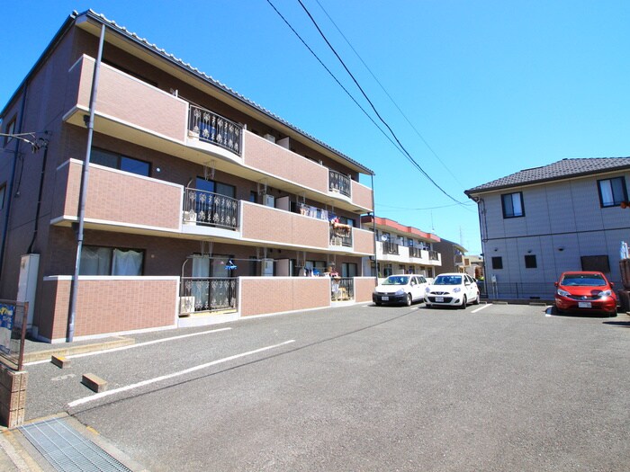 シャイニングフォールズの物件外観写真