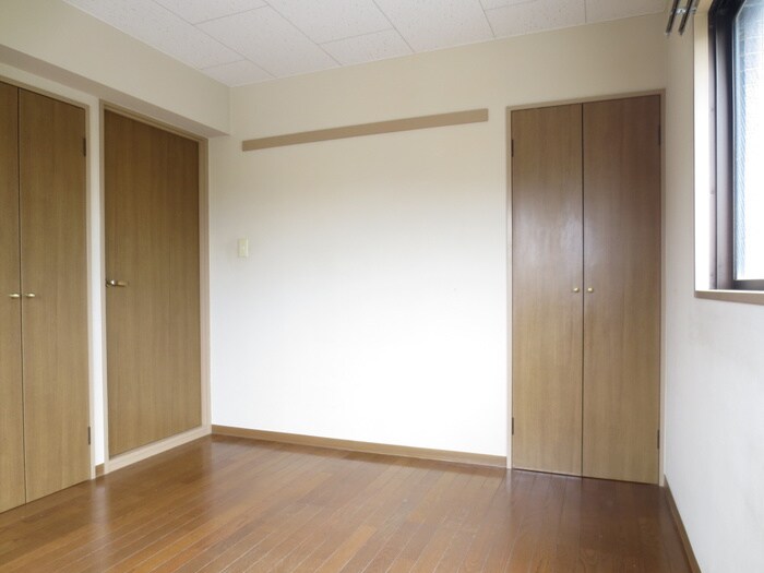 シャイニングフォールズの物件内観写真