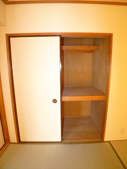 シャイニングフォールズの物件内観写真