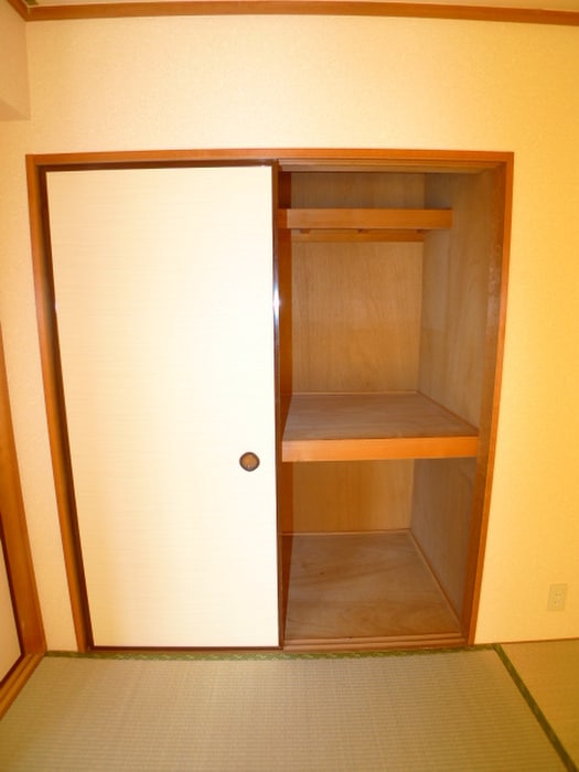 シャイニングフォールズの物件内観写真