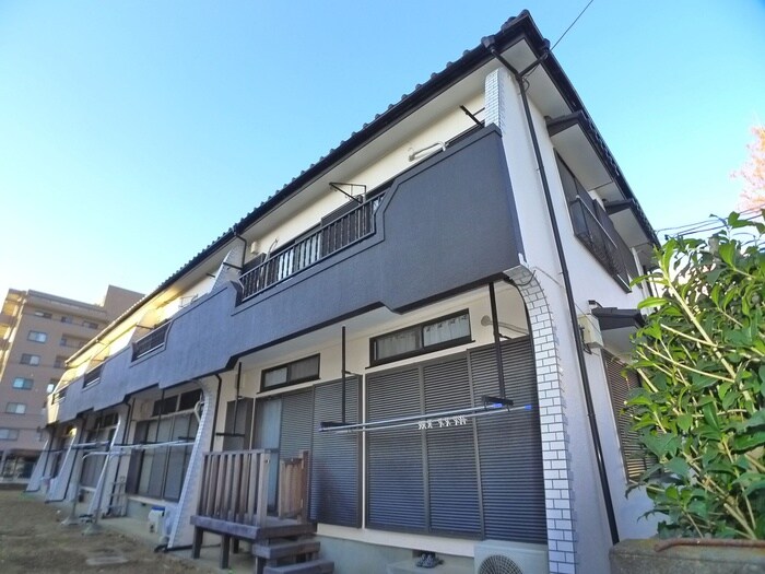 第一ヒカリコ－ポの物件外観写真