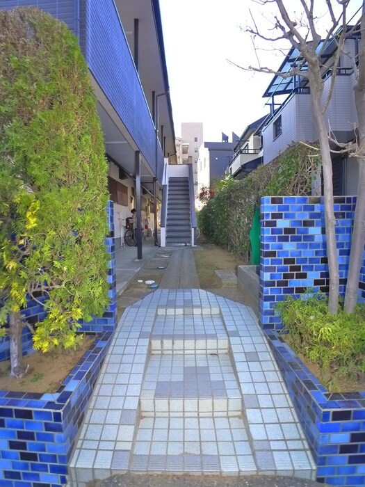 第一ヒカリコ－ポの物件外観写真