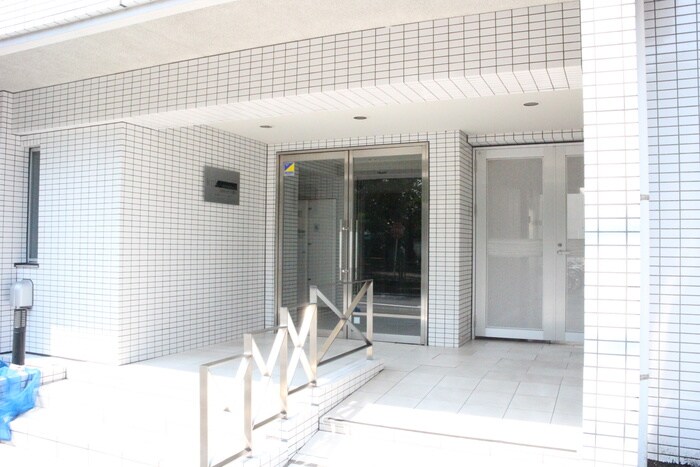 エスティメゾン登戸の物件外観写真