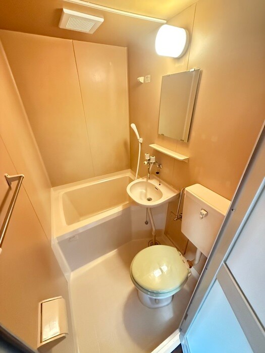 ﾊﾟｰｼｰ元町の物件内観写真