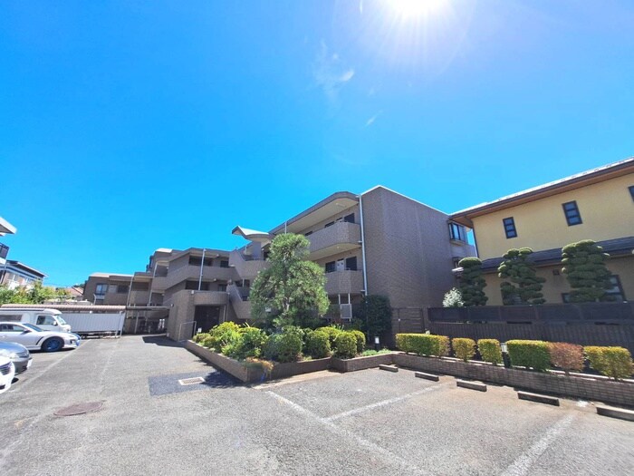 ガ－デンパレス関町の物件外観写真