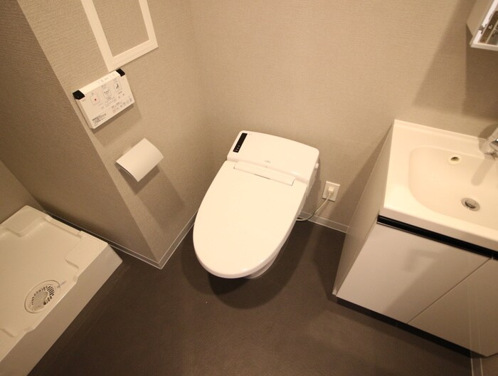 プラウドフラット根津谷中の物件内観写真