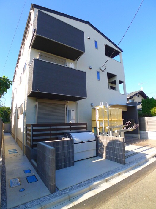 トレンティーノの物件外観写真