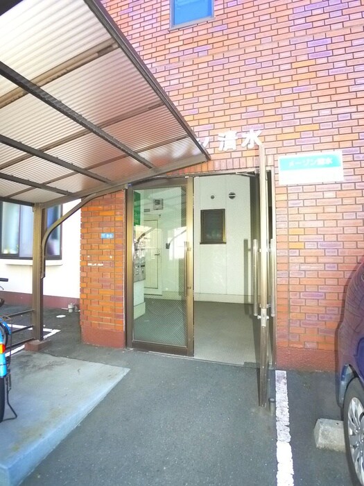 メーゾン清水の物件外観写真