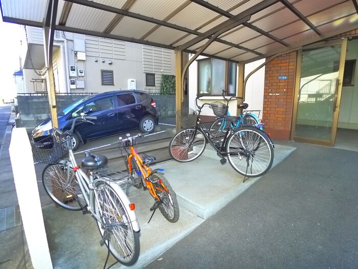 メーゾン清水の物件外観写真