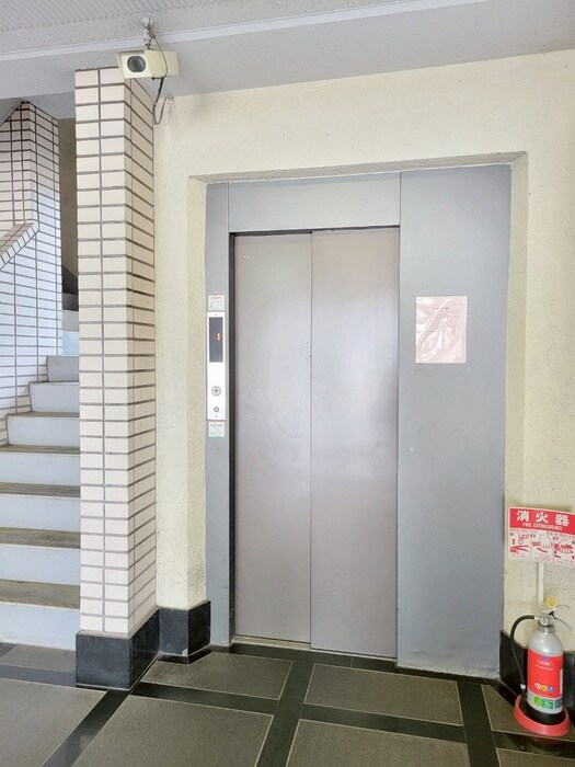 シュタ－ンハイム第二の物件外観写真