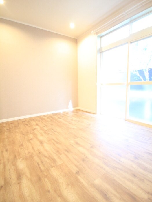 ラプエルタの物件内観写真