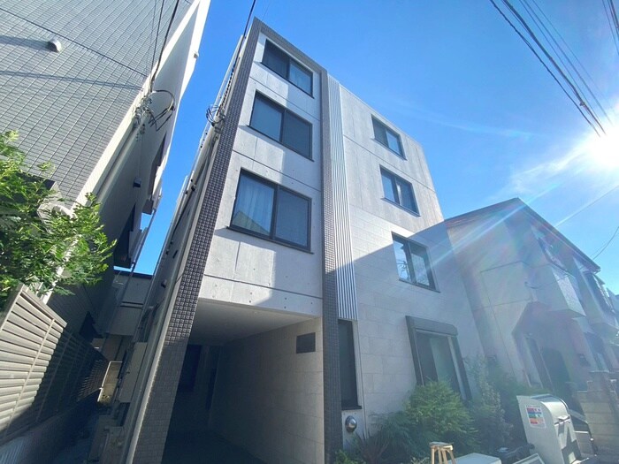 リュクスマンション都立家政の物件外観写真