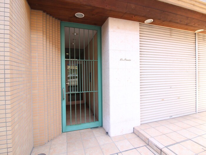 ラ・ピュセルの物件外観写真