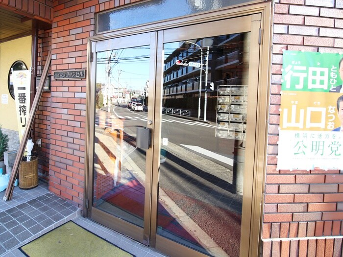 ニュ－ブリッジビルの物件外観写真