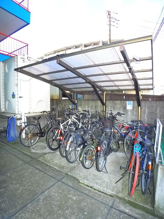 セザール大久保の物件外観写真