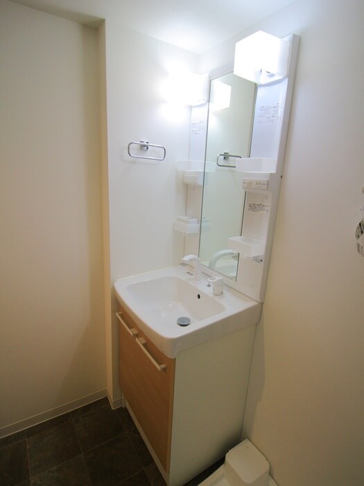 栄町レジデンスの物件内観写真