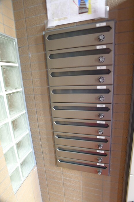 原庭プレイスの物件外観写真