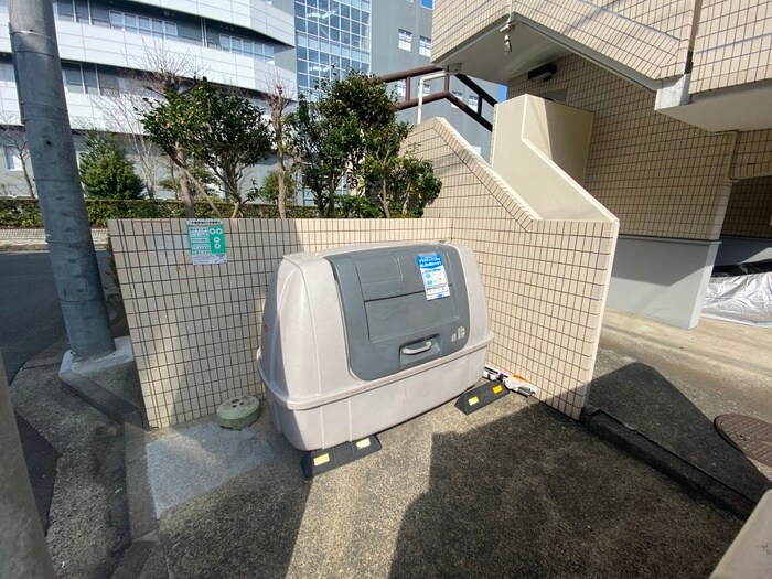 パ－クハイツの物件外観写真