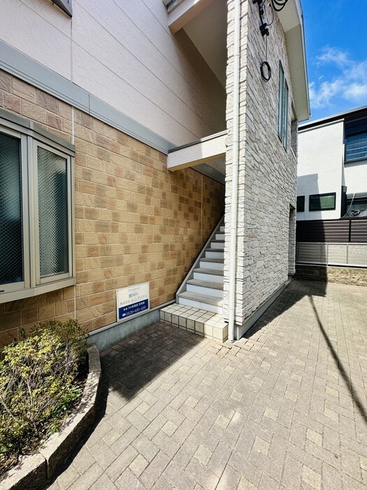 リリックコート長島の物件外観写真