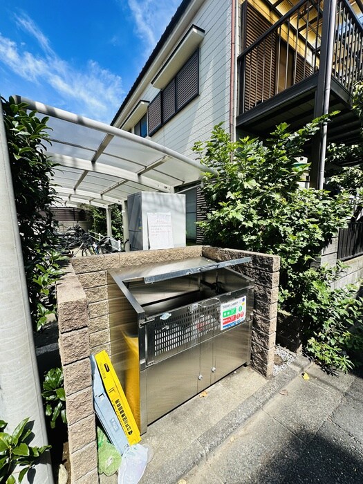 リリックコート長島の物件外観写真