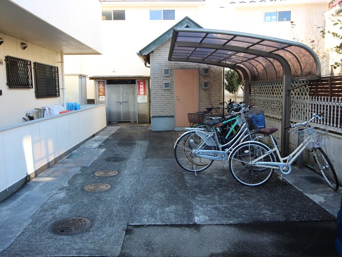 サンブライトの物件外観写真