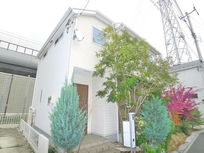 中央1丁目戸建の物件外観写真