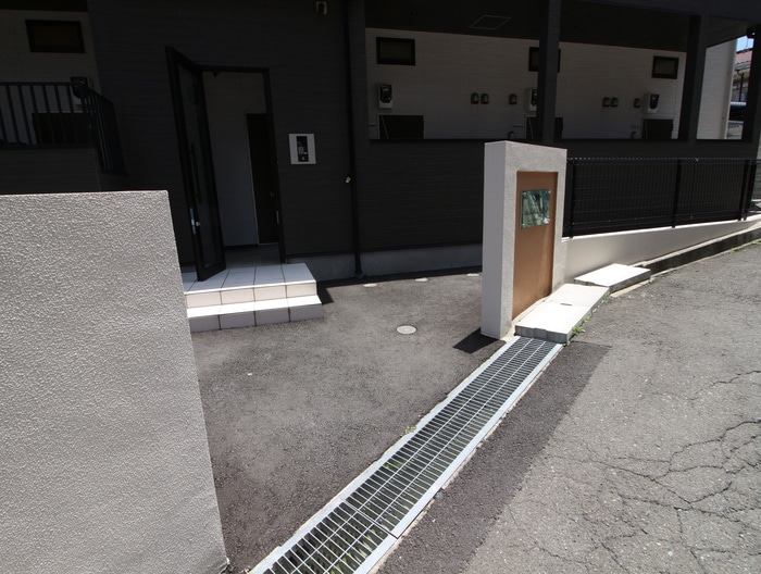 アザーレバモス宮前平の物件外観写真