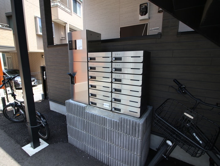 アザーレバモス宮前平の物件外観写真