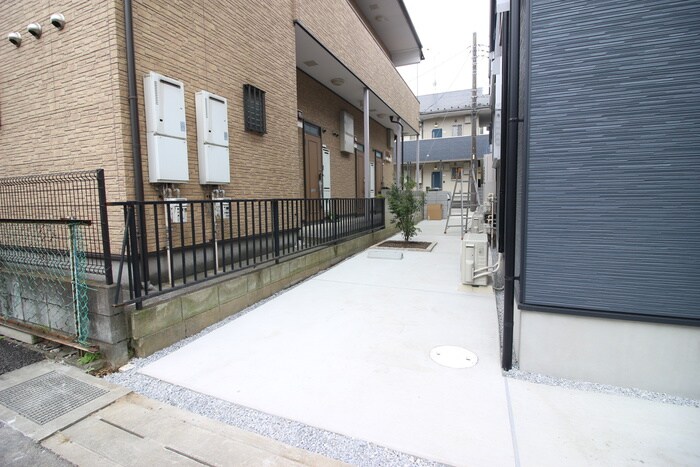 MQuarto獨協大学前の物件外観写真