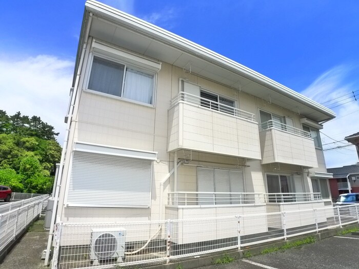 飛の台ﾊｲﾂＡ・Ｂの物件外観写真