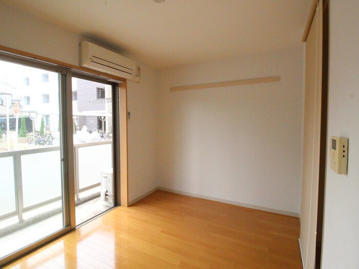 ドゥシェルⅡの物件内観写真