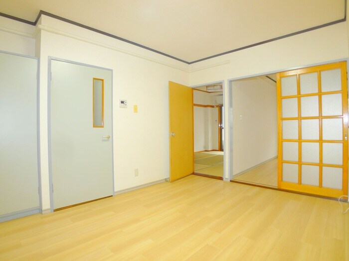 パレスロイヤルの物件内観写真