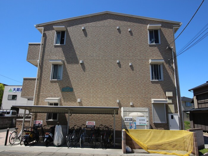 ＳＯＬＥＩＬの物件外観写真