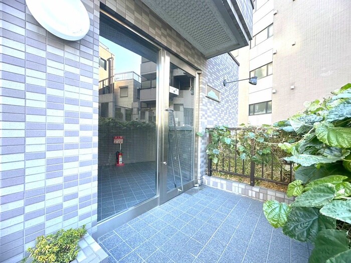 カメリア新目白の物件外観写真