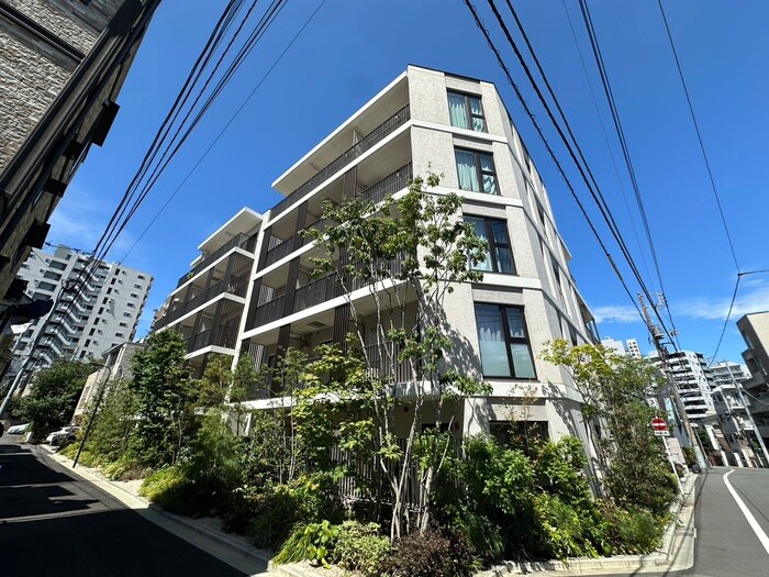 プライムメゾン西早稲田の物件外観写真