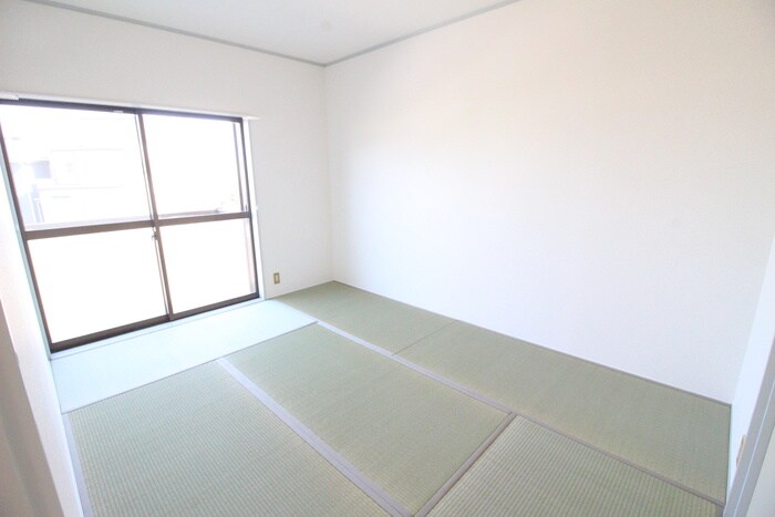 やわらぎハイツ（中）の物件内観写真